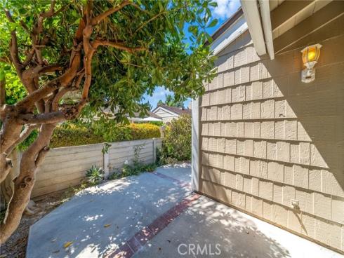 12 Primrose , Irvine, CA
