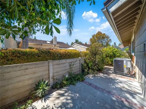 12 Primrose , Irvine, CA