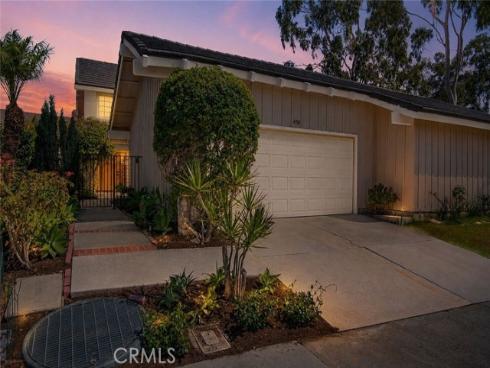 4981 Paseo Segovia , Irvine, CA