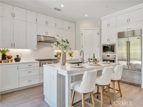 152 Statura , Irvine, CA