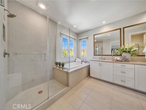 152 Statura , Irvine, CA