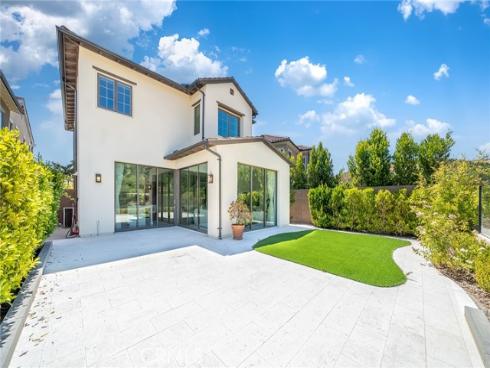 152 Statura , Irvine, CA