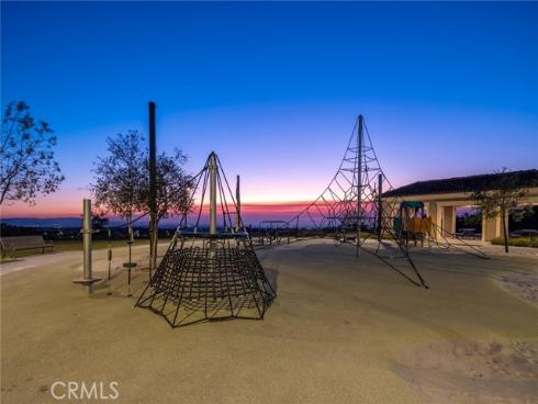 152 Statura , Irvine, CA