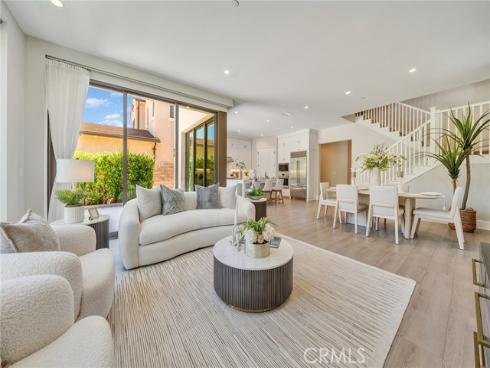 152 Statura , Irvine, CA