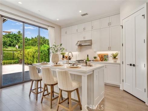 152 Statura , Irvine, CA