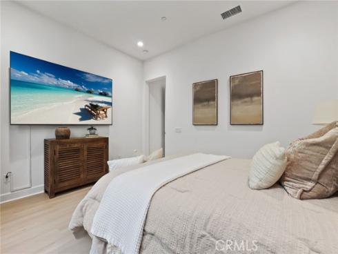 138 Jayhawk , Irvine, CA