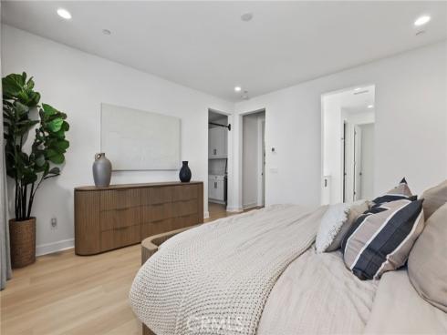 138 Jayhawk , Irvine, CA