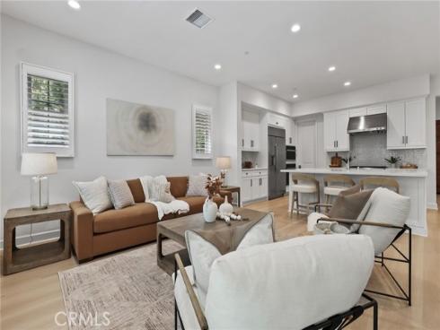 138 Jayhawk , Irvine, CA