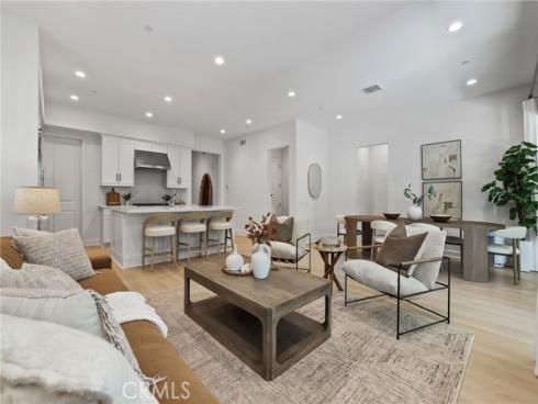 138 Jayhawk , Irvine, CA