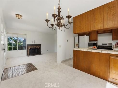 34 Exeter , Irvine, CA