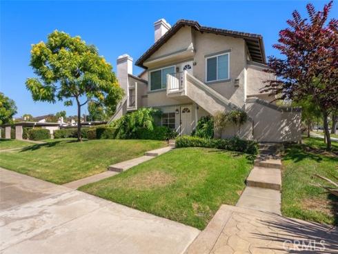 34 Exeter , Irvine, CA