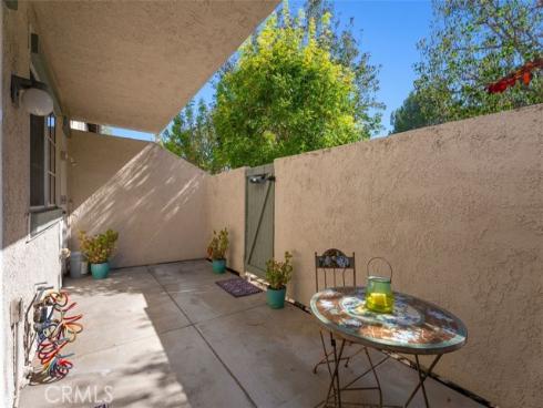 34 Exeter , Irvine, CA