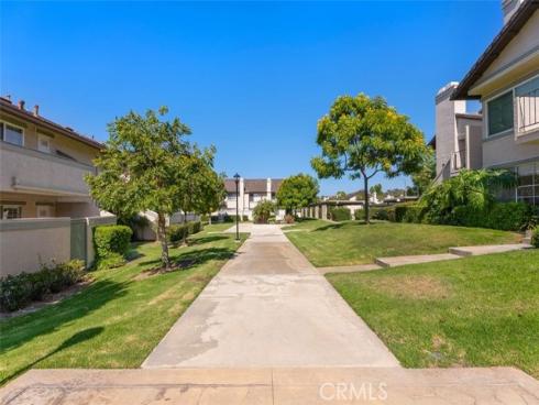 34 Exeter , Irvine, CA