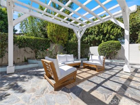 13 Nutwood , Irvine, CA