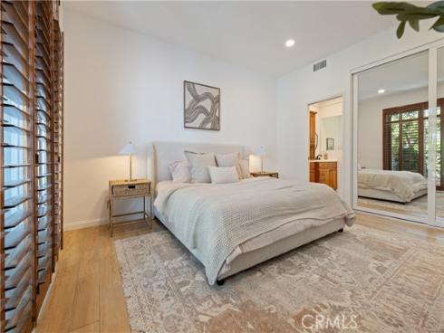 13 Nutwood , Irvine, CA