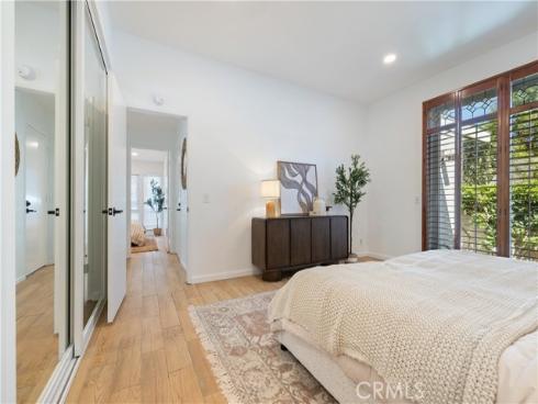 13 Nutwood , Irvine, CA