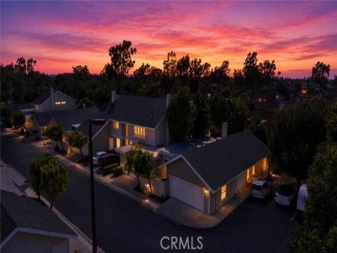 13  Nutwood  , Irvine, CA