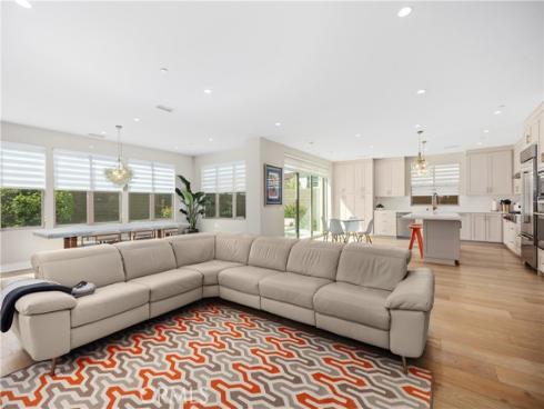 142 Sabbia , Irvine, CA
