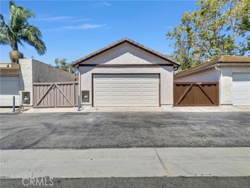 3 Tangerine , Irvine, CA