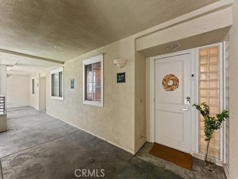 2253 Martin 207 , Irvine, CA