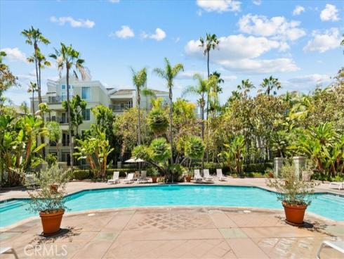 2253 Martin 207 , Irvine, CA