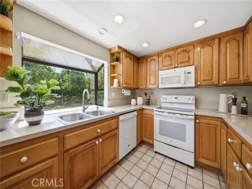 5 Eden , Irvine, CA