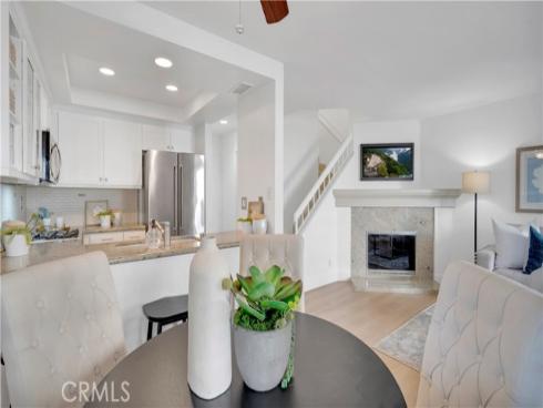 24 Christamon , Irvine, CA