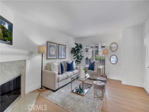 24 Christamon , Irvine, CA