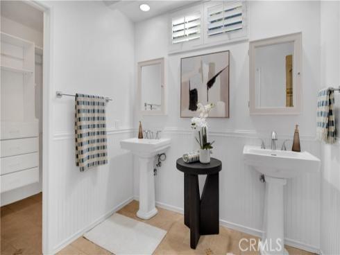 24 Christamon , Irvine, CA