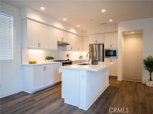 107 Allusion , Irvine, CA