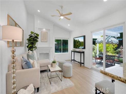 32  Deerwood E  , Irvine, CA