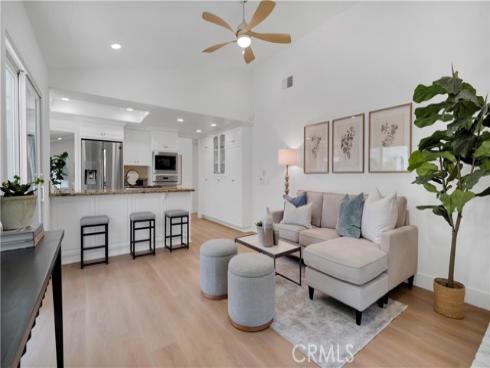 32  Deerwood E  , Irvine, CA