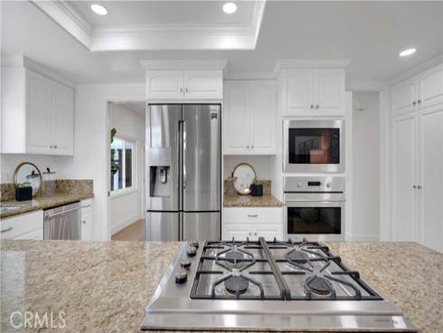 32  Deerwood E  , Irvine, CA