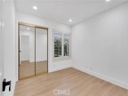 32  Deerwood E  , Irvine, CA