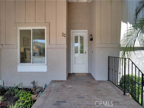 32  Deerwood E  , Irvine, CA