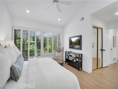 32  Deerwood E  , Irvine, CA