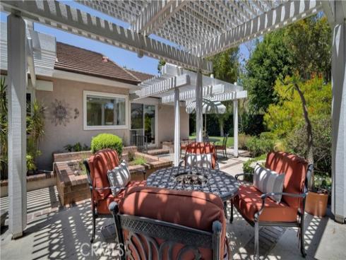 32  Deerwood E  , Irvine, CA