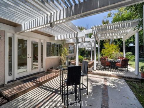32  Deerwood E  , Irvine, CA