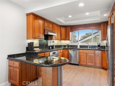 25 Lakeview 60 , Irvine, CA