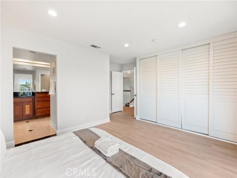 25 Lakeview 60 , Irvine, CA