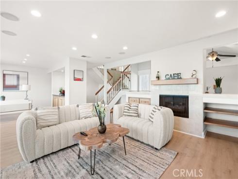25 Lakeview 60 , Irvine, CA