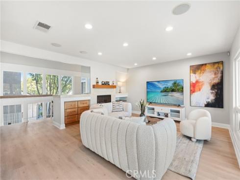 25 Lakeview 60 , Irvine, CA