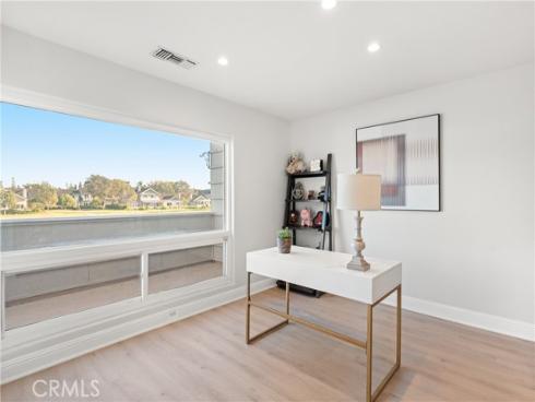 25 Lakeview 60 , Irvine, CA