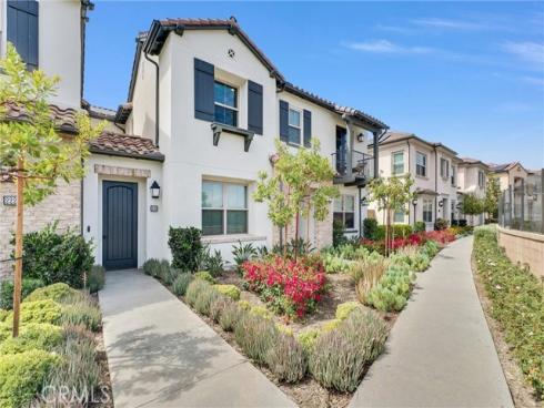 220 Ashby , Irvine, CA