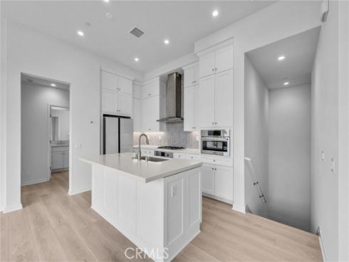 220 Ashby , Irvine, CA