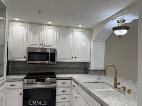 2253 Martin , Irvine, CA