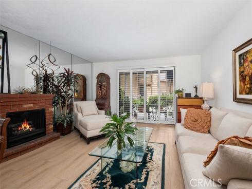 306 Tangelo 342 , Irvine, CA
