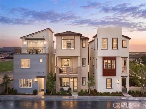 105 Moody , Irvine, CA