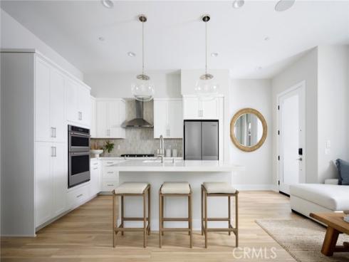 171 Moody , Irvine, CA