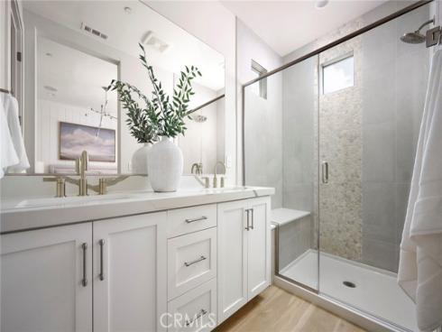 171 Moody , Irvine, CA